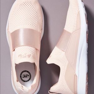 APL TechLoom Bliss Sneakers Size 8